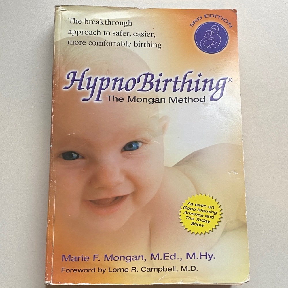 🌻HypnoBirthing The Mongan Method Book